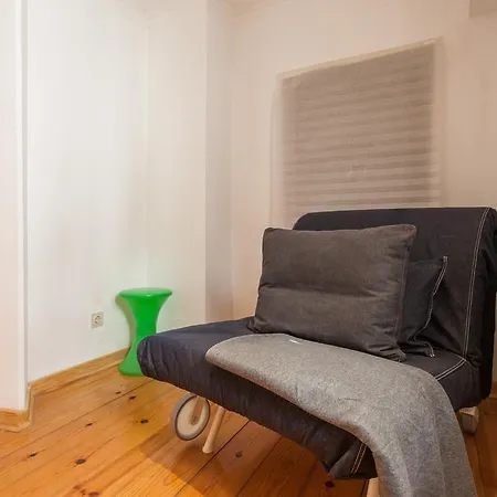 Feels Like Home Downtown Duplex Flat Lisbon
