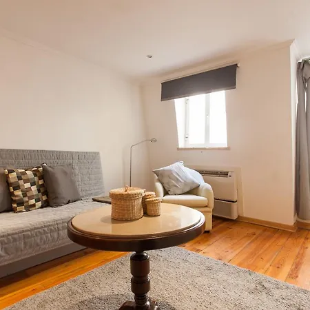 Feels Like Downtown Duplex Flat